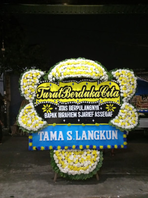 Papan Bunga Duka di Gresi Selatan