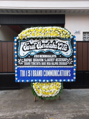 Papan Bunga Duka di Gresi Selatan